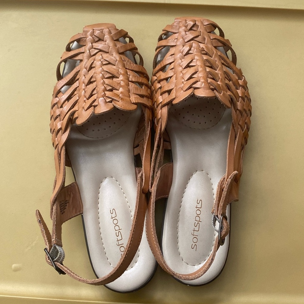 SOFTSPOTS - Tobago Tan Leather Woven Slingback Huarache Sandals 11WW